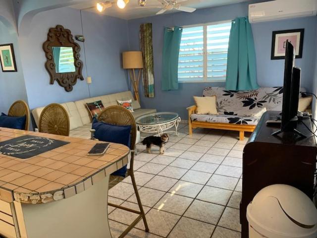 Esperanza Inn Guesthouse (Adults Only) Векес Екстериор снимка